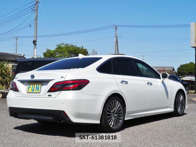 Toyota CROWN SEDAN 2021-02 6243035-4