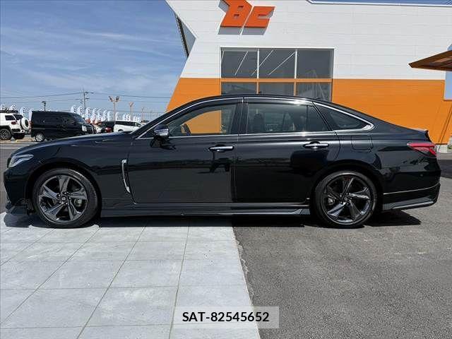 Toyota CROWN SEDAN 2020-05 6243038-11
