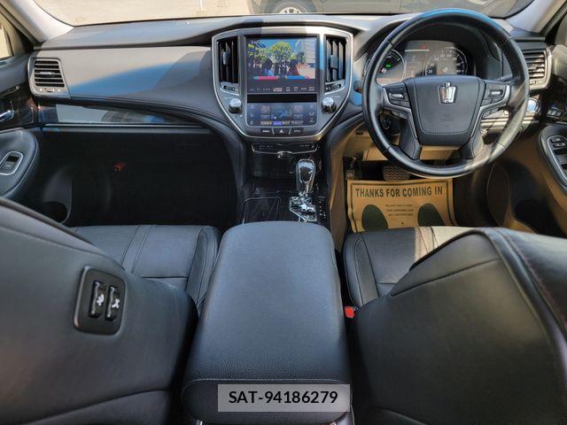 Toyota CROWN SEDAN 2015-12 6243056-20