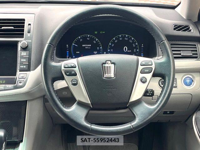 Toyota CROWN SEDAN 2012-01 6263684-10