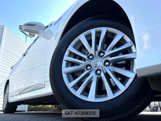 Toyota CROWN SEDAN 2017-11 6263662-14