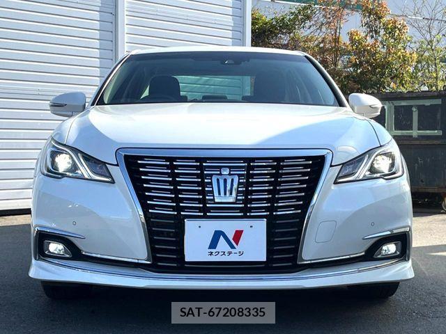 Toyota CROWN SEDAN 2017-11 6263662-15