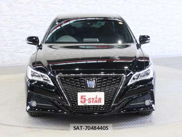 Toyota CROWN SEDAN 2019-02 6263671-11