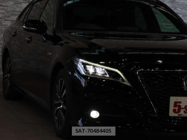 Toyota CROWN SEDAN 2019-02 6263671-15