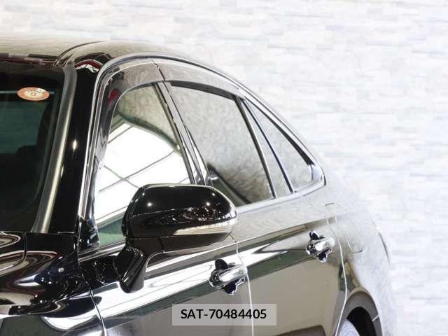 Toyota CROWN SEDAN 2019-02 6263671-18