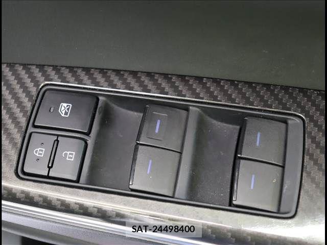 Toyota CROWN SEDAN 2020-11 6263644-17