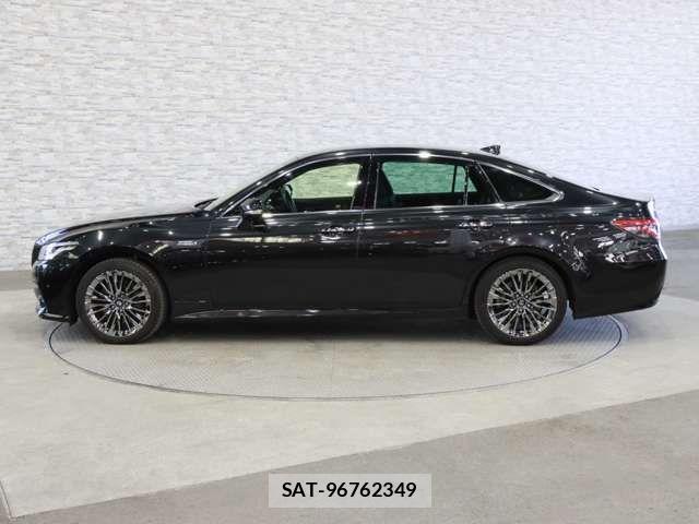 Toyota CROWN SEDAN 2018-12 6263664-13