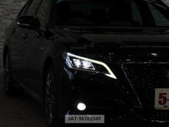 Toyota CROWN SEDAN 2018-12 6263664-16