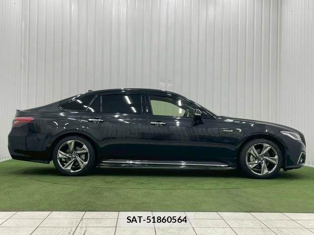 Toyota CROWN SEDAN 2018-07 6276033-14