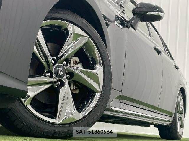 Toyota CROWN SEDAN 2018-07 6276033-18