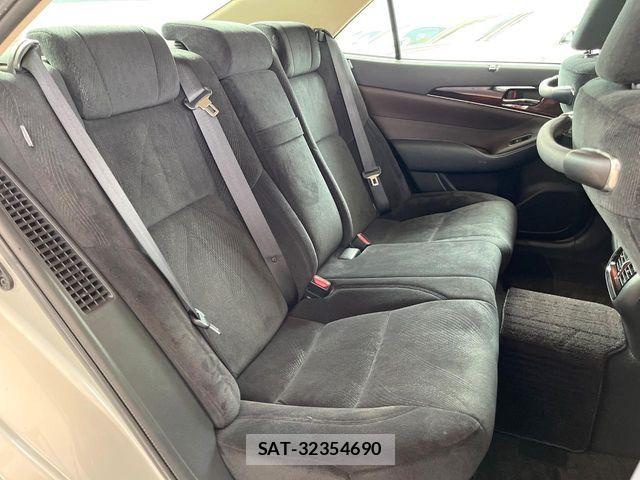 Toyota CROWN SEDAN 2015-11 6303472-9