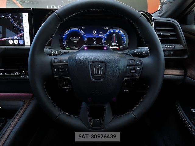 Toyota CROWN SEDAN 2025-07 6303447-15