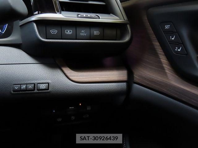 Toyota CROWN SEDAN 2025-07 6303447-16
