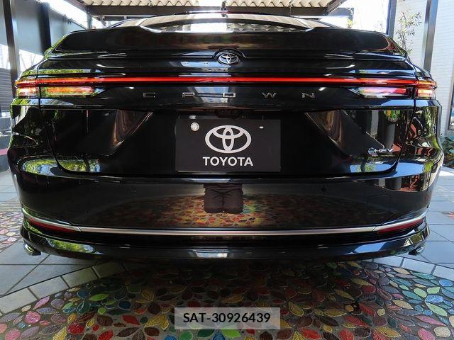 Toyota CROWN SEDAN 2025-07 6303447-4