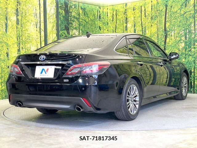 Toyota CROWN SEDAN 2021-03 6496305-16