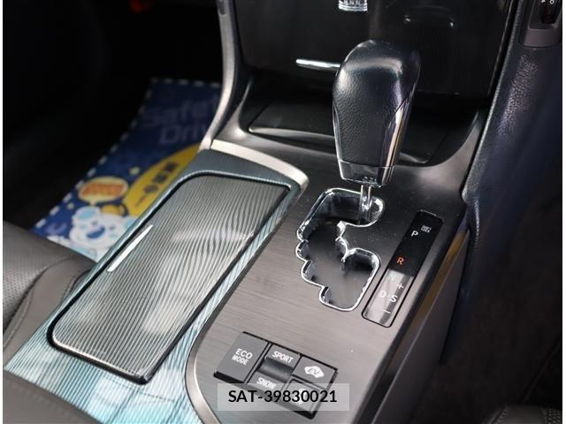 Toyota CROWN SEDAN 2009-12 6496339-12