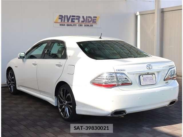 Toyota CROWN SEDAN 2009-12 6496339-23