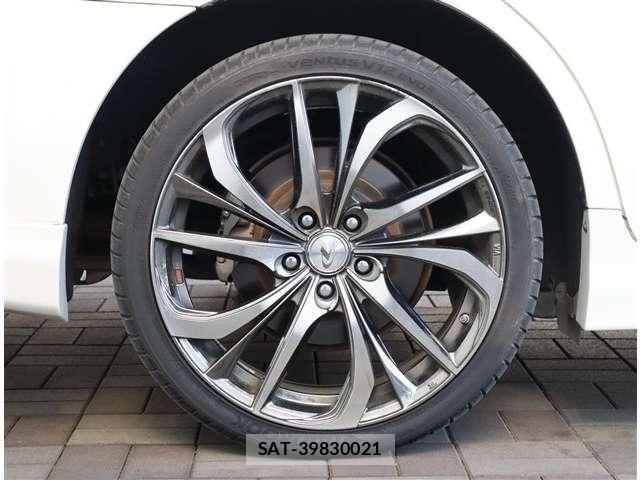 Toyota CROWN SEDAN 2009-12 6496339-24