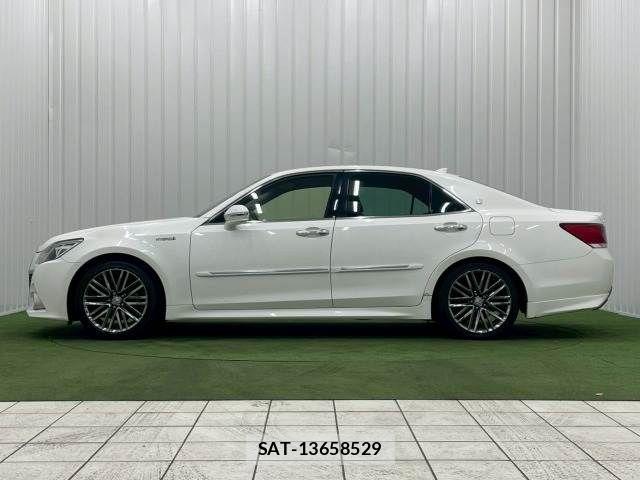 Toyota CROWN SEDAN 2013-03 6544554-13