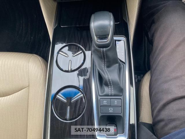 Toyota CROWN SEDAN 2019-09 6611242-19