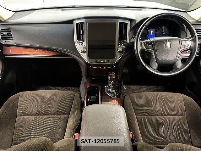 Toyota CROWN SEDAN 2014-03 6611246-1