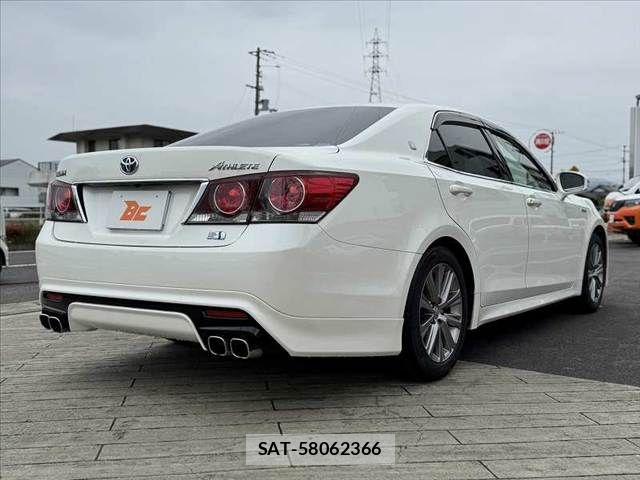 Toyota CROWN SEDAN 2016-02 6611239-14
