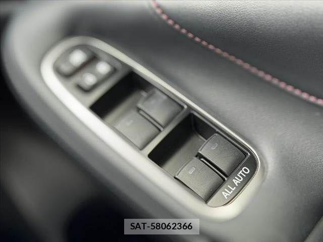 Toyota CROWN SEDAN 2016-02 6611239-28