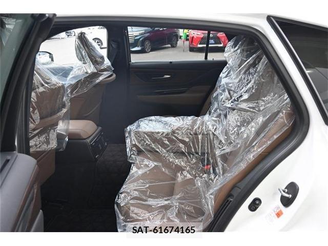 Toyota CROWN SEDAN 2024-08 6611216-14