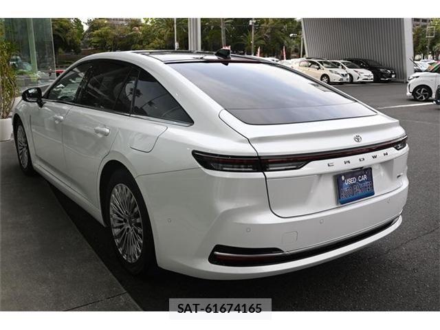 Toyota CROWN SEDAN 2024-08 6611216-2