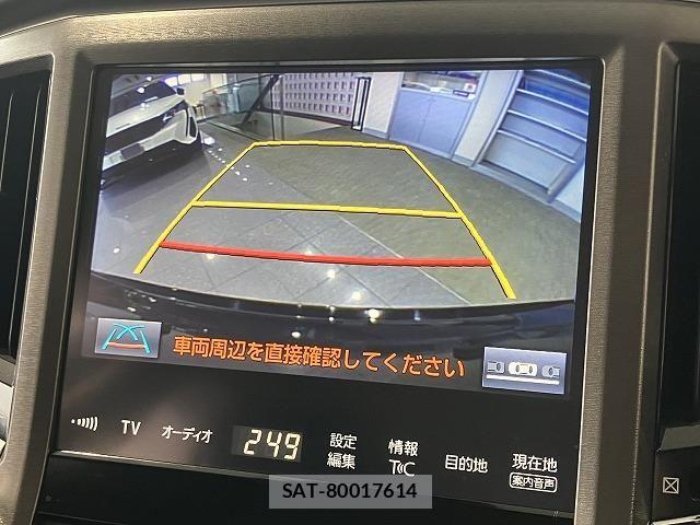 Toyota CROWN SEDAN 2017-03 6611225-2