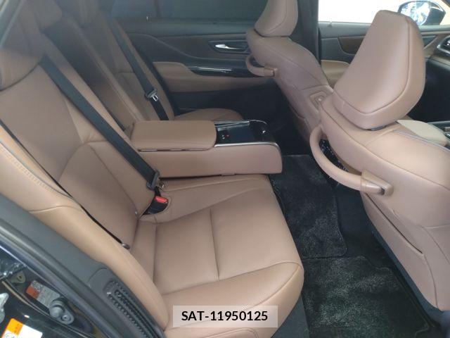 Toyota CROWN SEDAN 2026-01 6611215-9