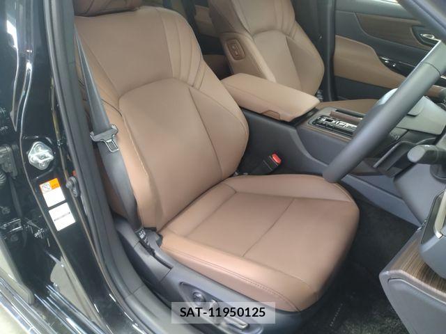 Toyota CROWN SEDAN 2026-01 6611215-7