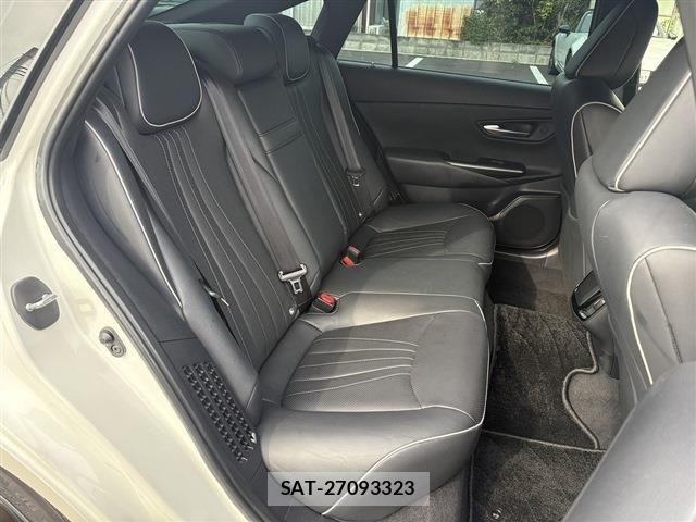 Toyota CROWN SEDAN 2019-01 6611234-14