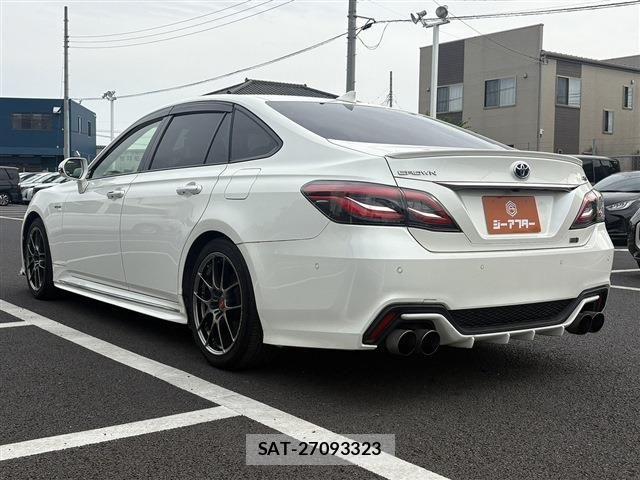 Toyota CROWN SEDAN 2019-01 6611234-21