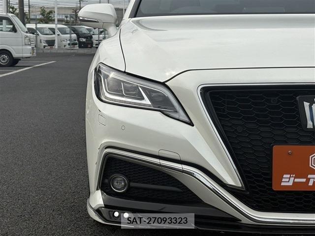Toyota CROWN SEDAN 2019-01 6611234-24