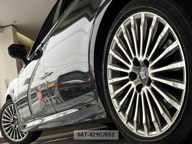 Toyota CROWN SEDAN 2022-03 6611218-10