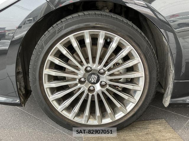 Toyota CROWN SEDAN 2022-03 6611218-19