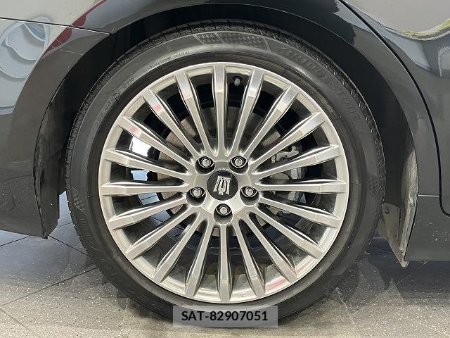 Toyota CROWN SEDAN 2022-03 6611218-22