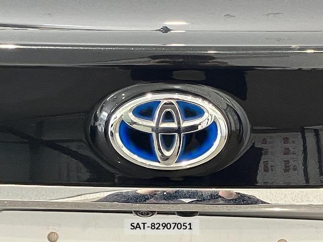 Toyota CROWN SEDAN 2022-03 6611218-25