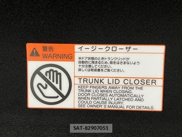 Toyota CROWN SEDAN 2022-03 6611218-27