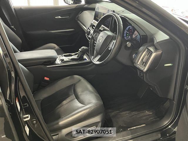 Toyota CROWN SEDAN 2022-03 6611218-28