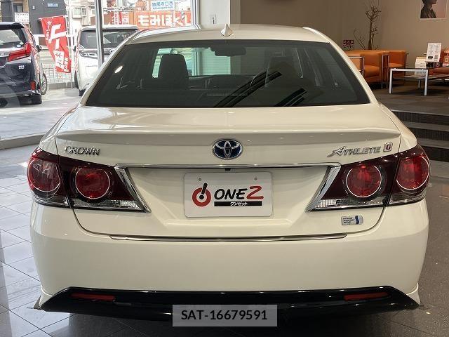 Toyota CROWN SEDAN 2017-02 6611222-12