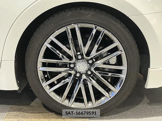 Toyota CROWN SEDAN 2017-02 6611222-16