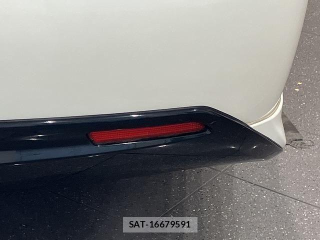 Toyota CROWN SEDAN 2017-02 6611222-25