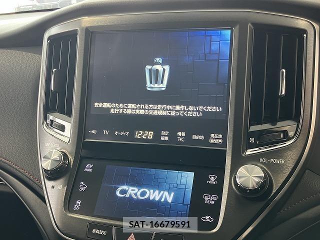 Toyota CROWN SEDAN 2017-02 6611222-2