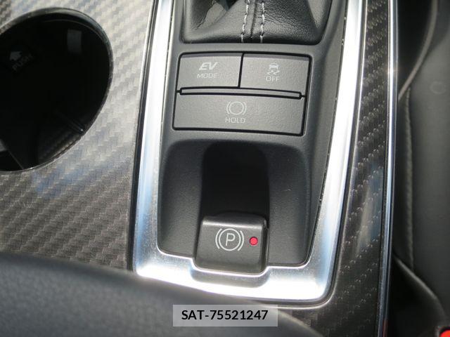 Toyota CROWN SEDAN 2019-09 6611230-17