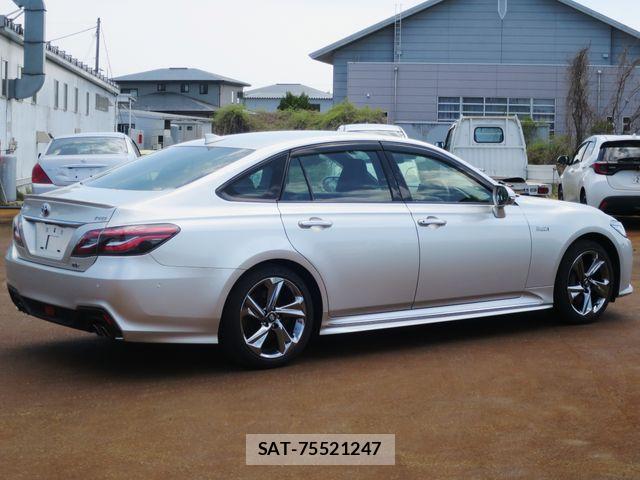 Toyota CROWN SEDAN 2019-09 6611230-2