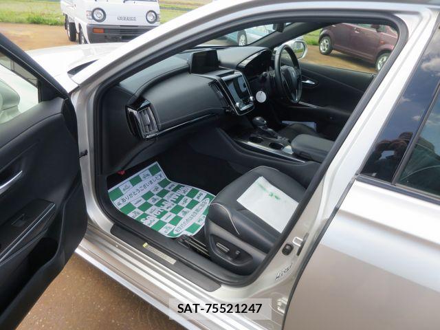Toyota CROWN SEDAN 2019-09 6611230-5
