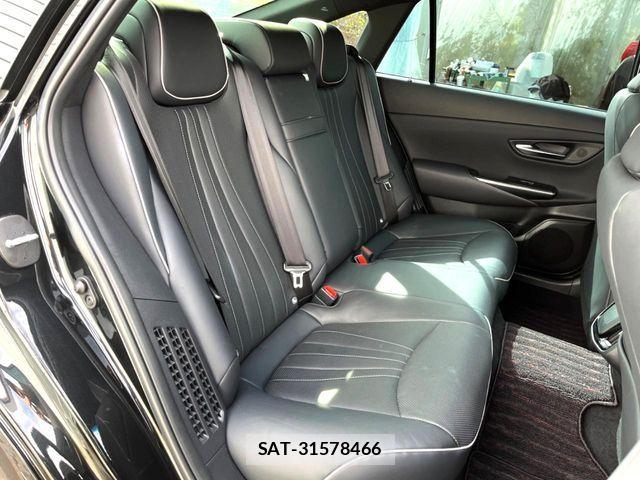 Toyota CROWN SEDAN 2019-07 6641402-12