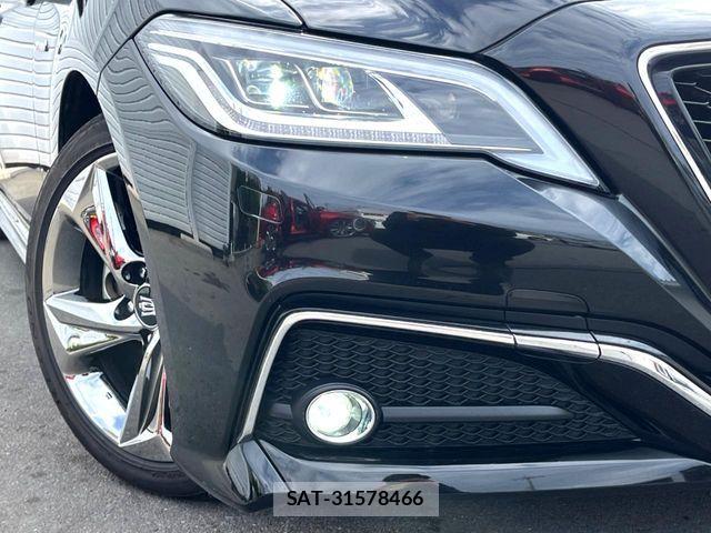 Toyota CROWN SEDAN 2019-07 6641402-14